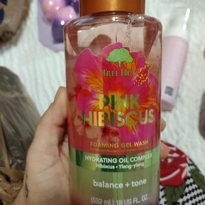 Tree Hut Pink Hibiscus Foaming Gel Wash